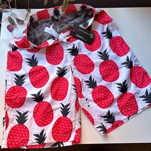 NWT Men’s red and white pineapple swim shorts trunks Sz S